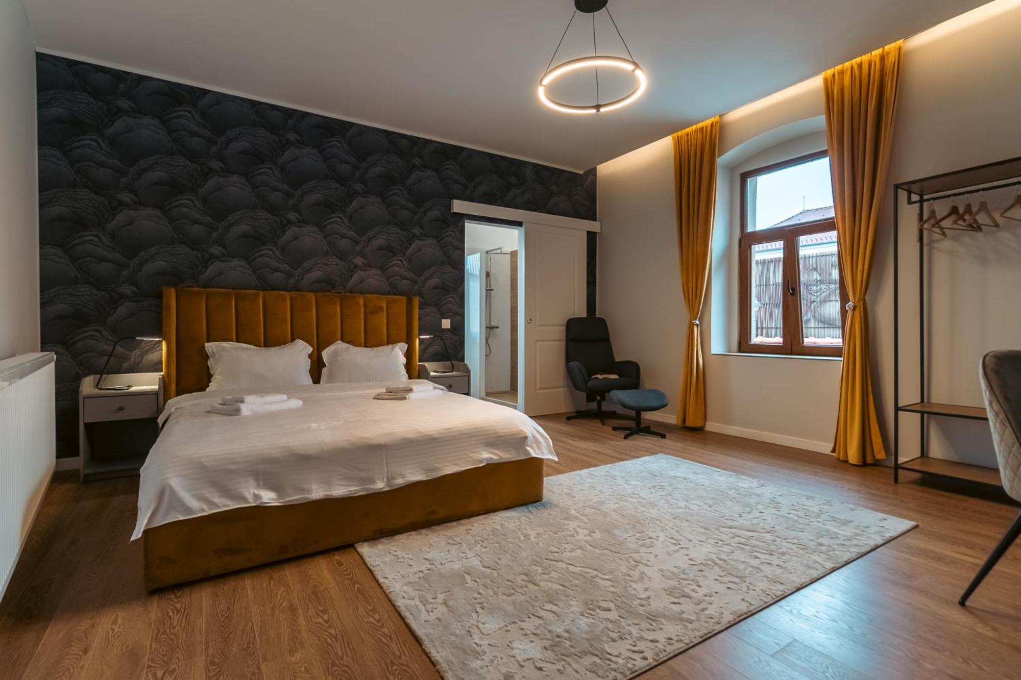 Epic Boutique Hotel Сибиу Екстериор снимка